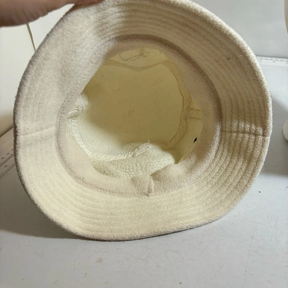 🛍️3/$30 Vintage cream white terry cloth  bucket hat‎ with embroidered butterfly - Picture 7 of 8